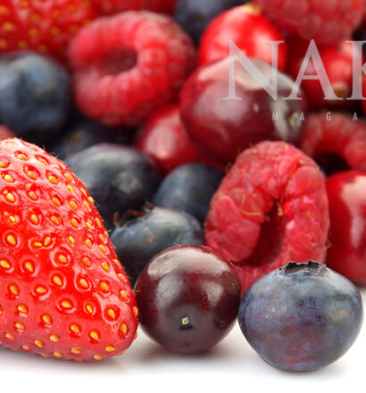 Superfoods: Berries @NakedFoodMagazine.com